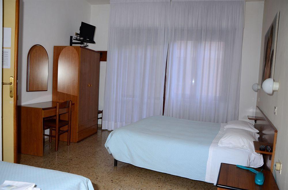 Hotel Cecile Pisa Buitenkant foto
