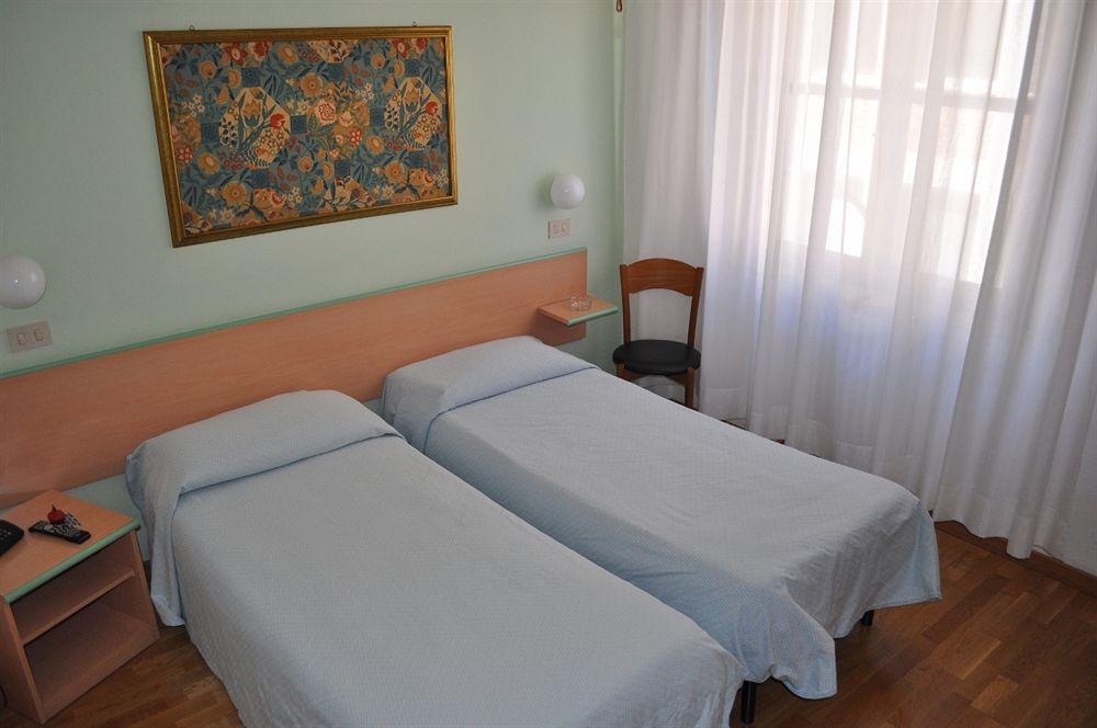 Hotel Cecile Pisa Buitenkant foto