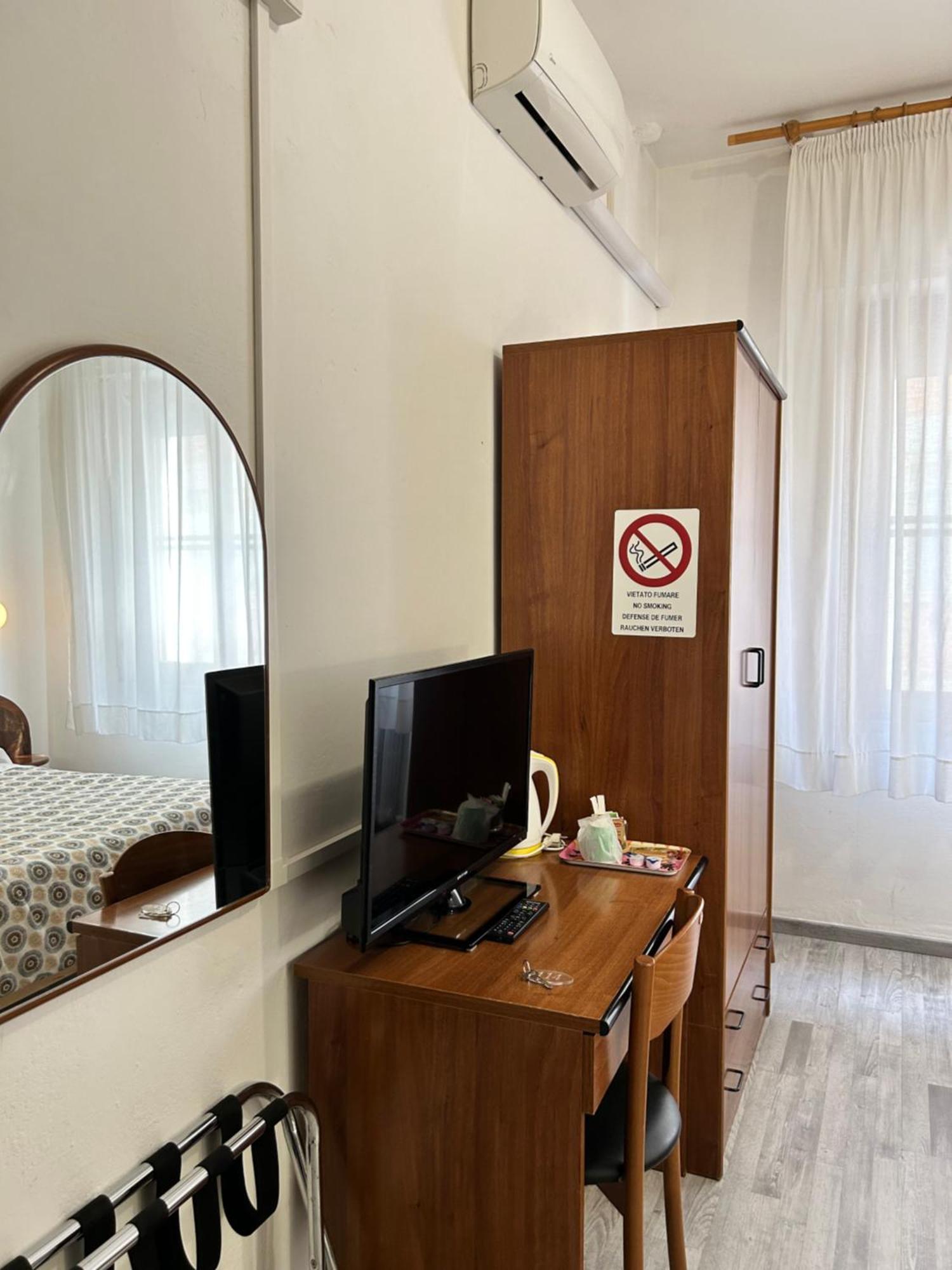 Hotel Cecile Pisa Buitenkant foto